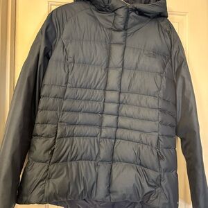 The North Face 550 Women’s Goose Down Puffer Jacket Dark Blue size Large Hooded